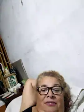 momismilf544n Live XXX chat