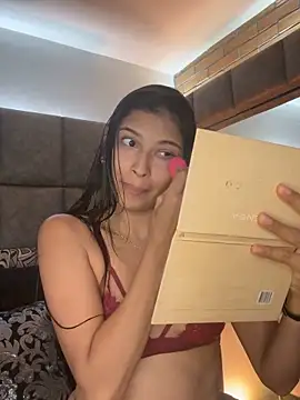 BrigitteVons' Live XXX Chat