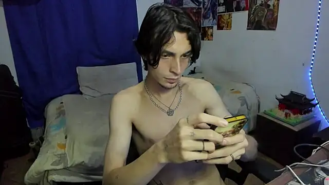 golden_ryyan's Live XXX Chat