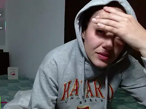 Amitlu_'s Live XXX Chat