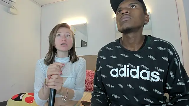 Ebony_N_Blonde – Kamerová šou