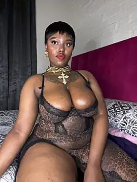 QUEEN_NOBUHLE_FEMDOM_777 ওয়েবক্যাম শো