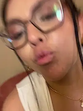 AlmaraRouge's Live XXX Chat