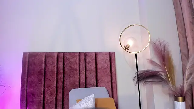 AndraCyrussのライブXXXチャット