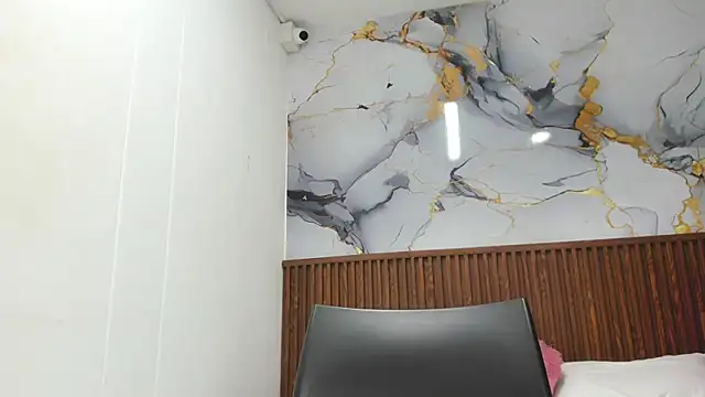 Chat +18 de Cloe_35 ao vivo