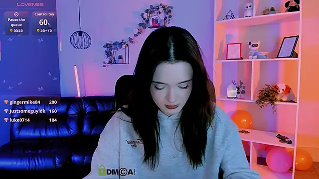 liana_kisses' Live XXX Chat