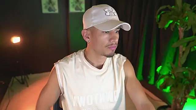 Aaronfox_x 라이브 XXX 채팅