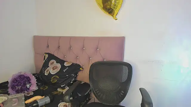 nicol_jone1 live XXX chat