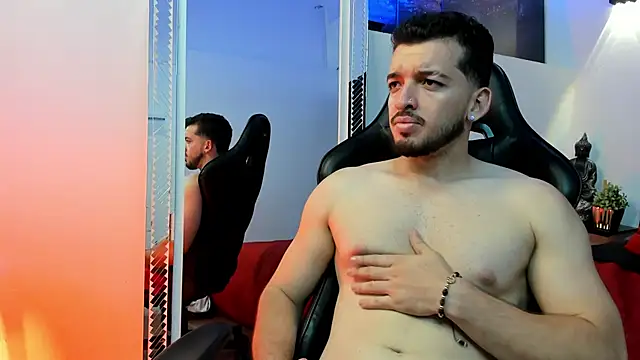 Logan_Wolf-js: διαδικτυακό σόου στην κάμερα