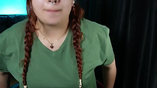 Czat XXX na żywo – littlee_red