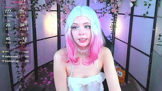 Chat +18 de AluweMeow ao vivo