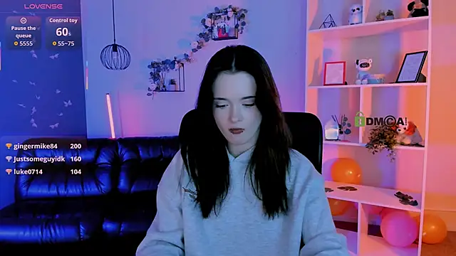 liana_kisses live XXX chat