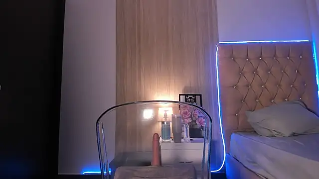 Maddyluxe Adlı Modelin Canlı XXX Sohbeti