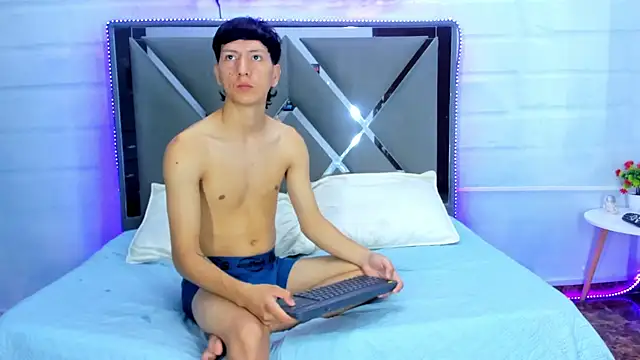 BunnyLove_ Show in webcam