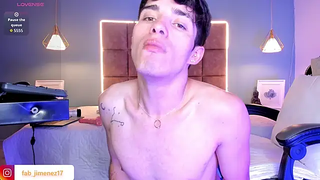 عرض كام AlejooTwink