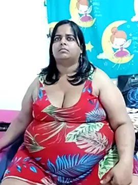 SusanaEshwar's Live XXX Chat