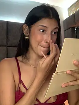 Chatroom XXX en direct de BrigitteVons