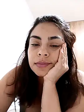 Ivanna2's Live XXX Chat