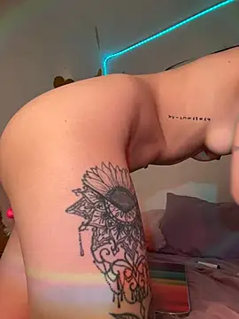 Chat XXX en directo de GiannaMagari_