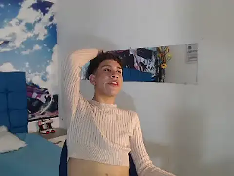 Ailanys_Miller Pertunjukan Webcam