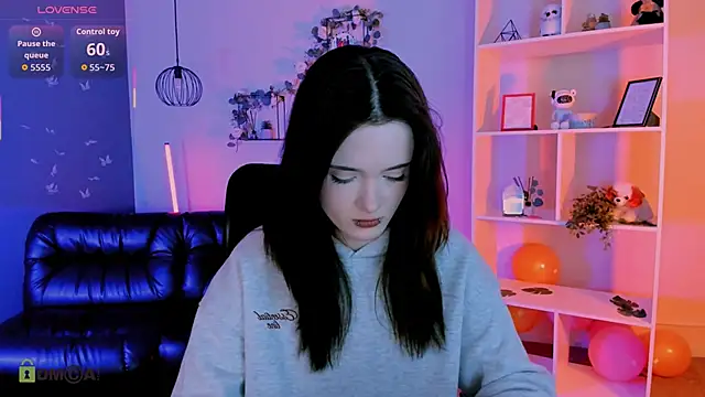 liana_kisses' Live XXX Chat