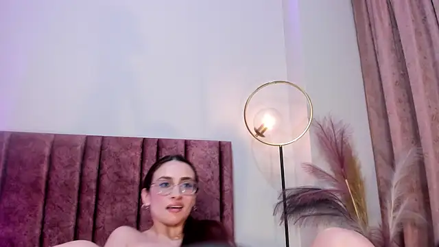 AndraCyruss' Live XXX Chat
