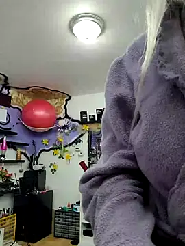 ScarletCallings_420's Live XXX Chat