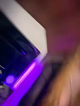 XXX chat uživo modela tinker_exotic_1