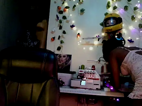 Anaconda2350's Live XXX Chat