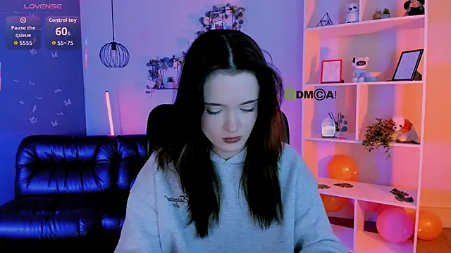 liana_kisses Adlı Modelin Canlı XXX Sohbeti