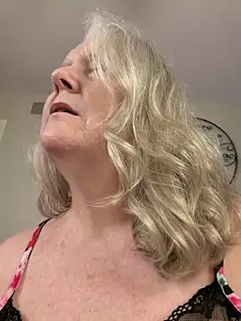 Kaitlyn_Winters Live XXX-Chat