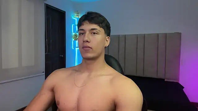 CHRIS_MORGAN1 Live XXX-chat