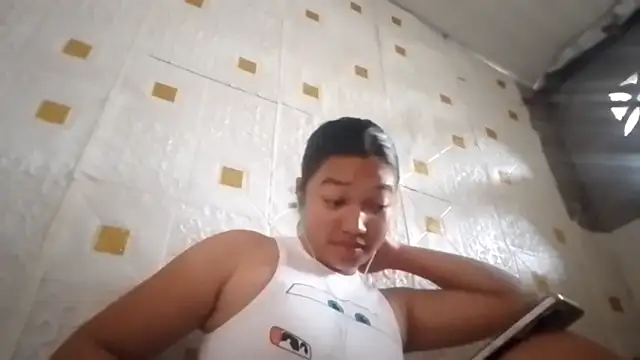 Živý XXX chat CecileLighty