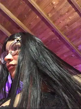 Czat XXX na żywo – Luna-Chann