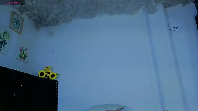 Levii_Ackermann's Live XXX Chat