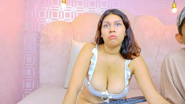 Annyeli Adlı Modelin Web Kamerası Şovu