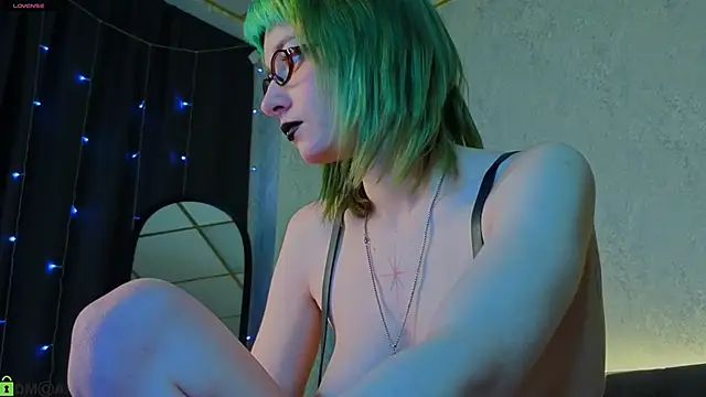 Scarle_Whisper's Live XXX Chat