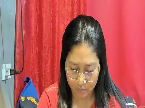 PINAYSUNSHINE38 Show in webcam
