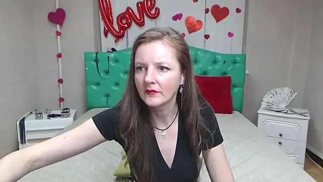 XXX chat uživo modela MeganPirs