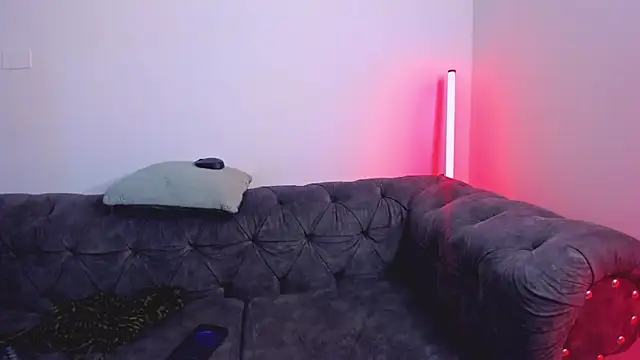 XXX chat uživo modela AbaturLopez