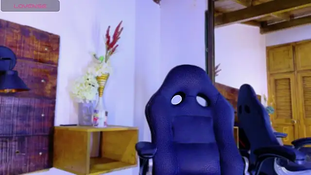 Chatroom XXX en direct de JhosuaVega