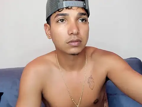 paulhot11 Adlı Modelin Web Kamerası Şovu