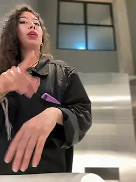 Chat +18 de vaneelee ao vivo