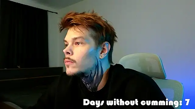 DENIS_HERE élő XXX-chatje