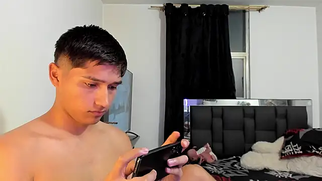 mateo-Esposito Adlı Modelin Web Kamerası Şovu