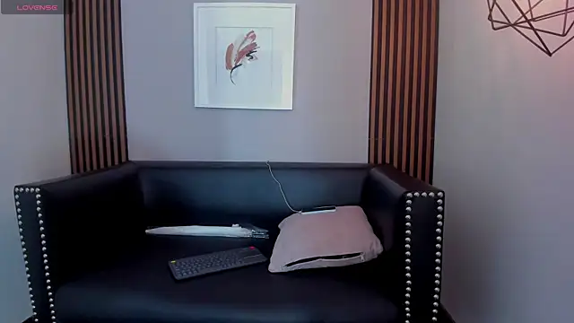 Bella_jhonns' Webcam Show