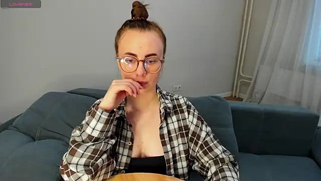 MewStella's Live XXX Chat