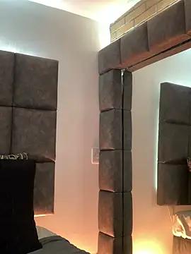 BrigitteVons: απευθείας συνομιλία ΧΧΧ