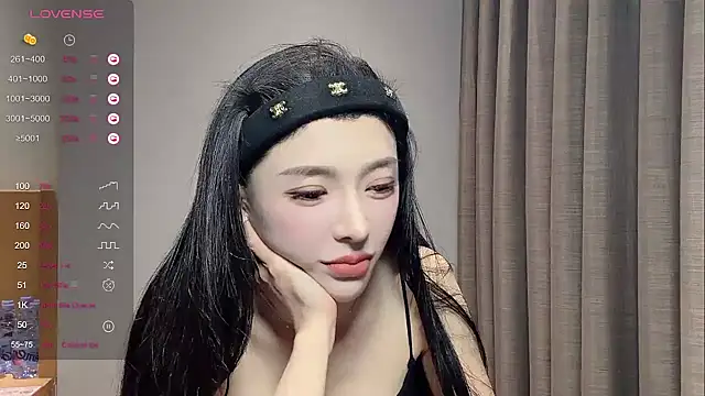 kiki-12 Show Webcam
