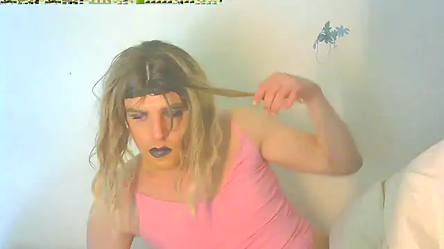 sissyslut22jr webcam show